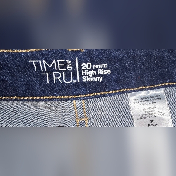 EUC - Time & Tru Dark Wash Plus Size Petite Skinny Jeans - 20P - Picture 4 of 5